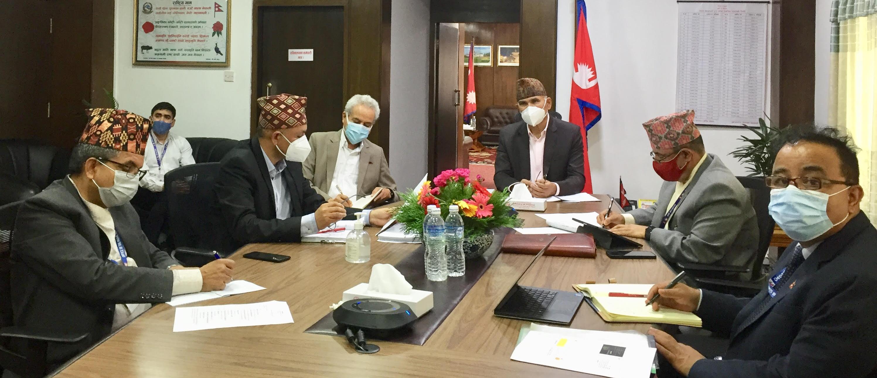 चुरेसँग असम्बन्धित विषयलाई ल्याएर राजनीति गरियो : अर्थमन्त्री पौडेल